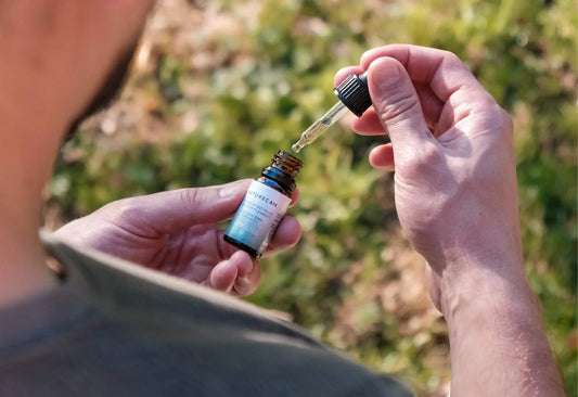 DE CE SĂ CUMPĂRAȚI CBD DE LA NATURECAN?